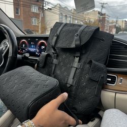 Louis Vuitton Cristopher MM 