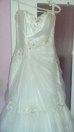 WEDDING DRESS