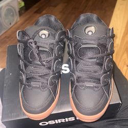 Osiris shoes size 9 brand new