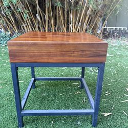 Cute side table/end table  with drawer