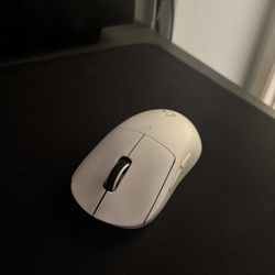 Logitech G-Pro Super light 1