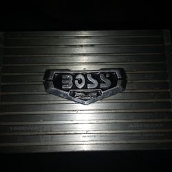 BOSS ARMOR MOSFIT-MONOBLOCK AMP 1500WATTS $50