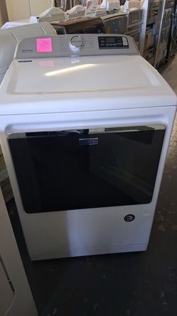 Like new Maytag gas dryer , extra large capacity