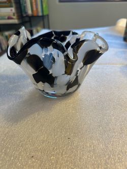 Murano Style black and white vase