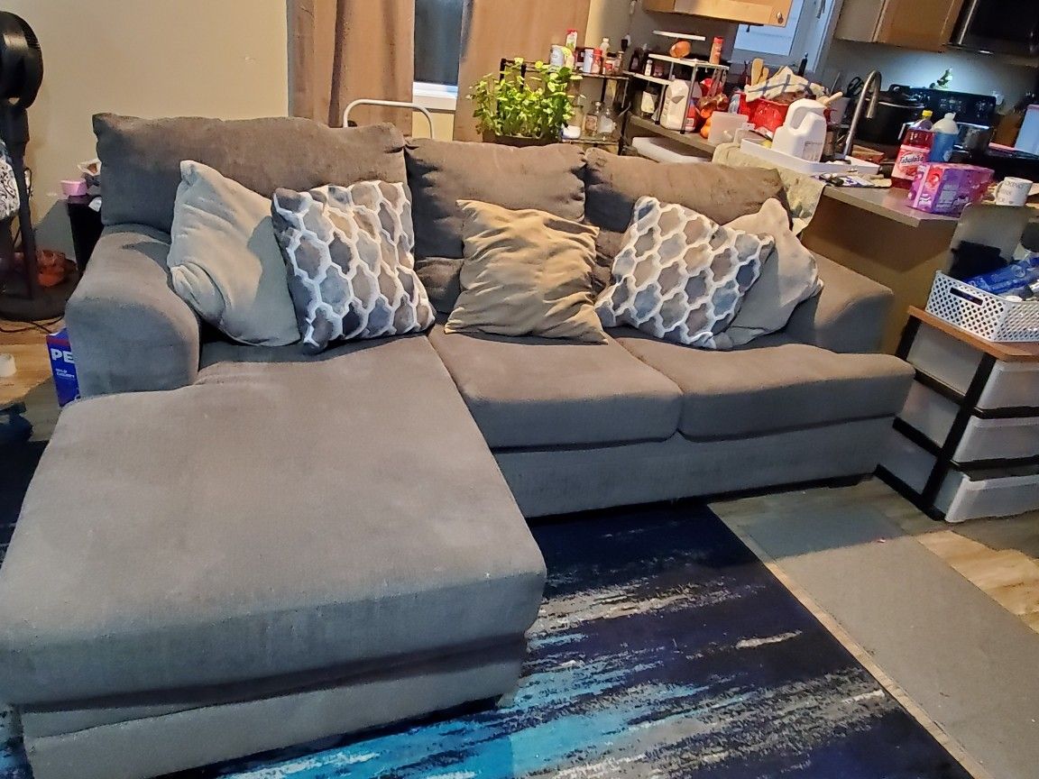 Couch With Reversible Ottoman