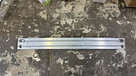 18-23 TOYOTA CAMRY REAR BUMPER REINFORCEMENT BAR