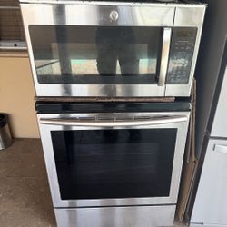 Stove and Microwave For Sale