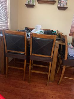 Dining table with 8 chairs