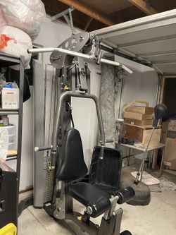 Hoist Weightlifting Machine