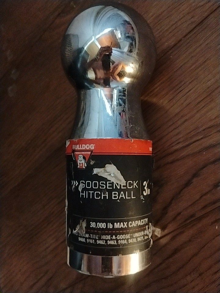 3" GOOSENECK HITCH BALL - NEVER USED
