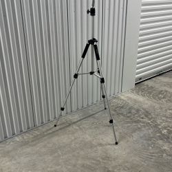Wig stand 