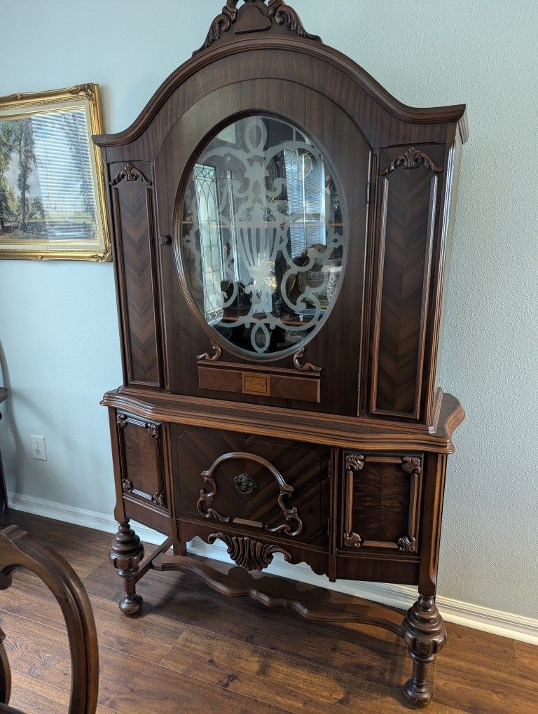 China Hutch