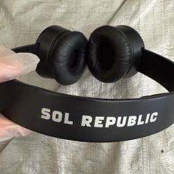 SOL REPUBLIC Wireless On-Ear Headphones  Experience powerful sound with these SOL REPUBLIC wireless on-ear headphones. 