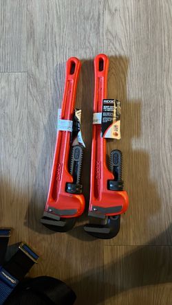 RIDGID 18” Heavy-Duty Pipe Wrenches – 2 Brand New