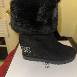 Women Guess Boots