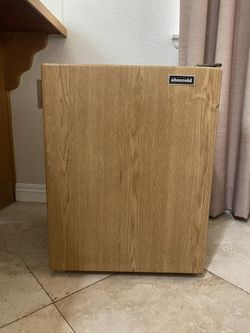 Absocold Mini Fridge 1.1 cu