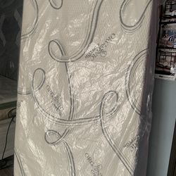 Twin size organic hybrid  memory foam