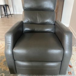 Recliner/ Swivel/ Glider