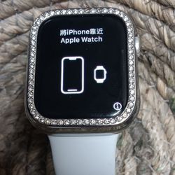 Apple Watch Series 8 GPS + CELLULAR 