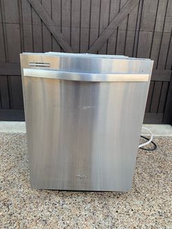 Great condition Stainless steel Whirlpool dishwasher