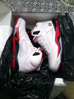 Jordans size 7