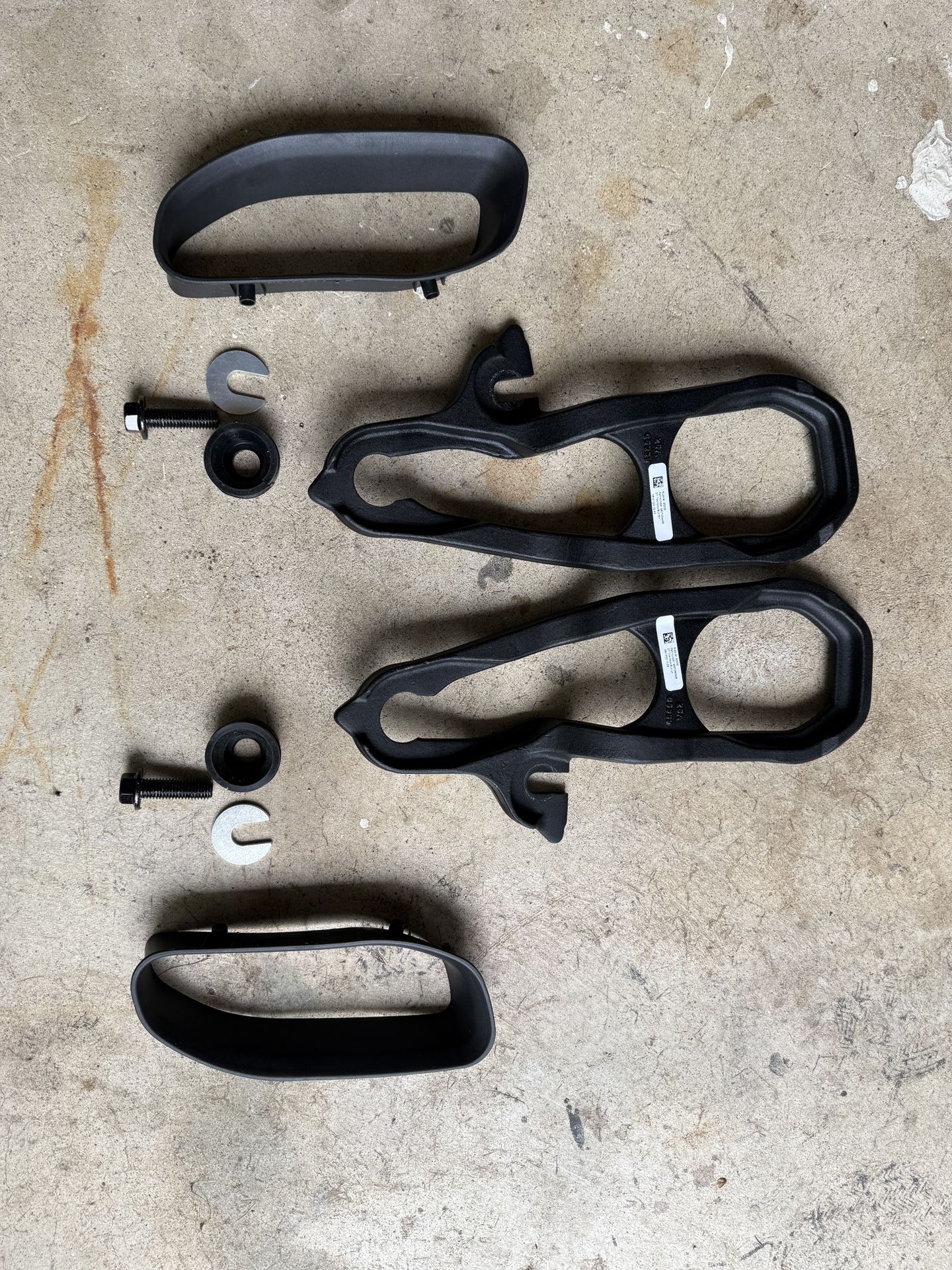 2019-2024 Ram 1500 Tow Hooks