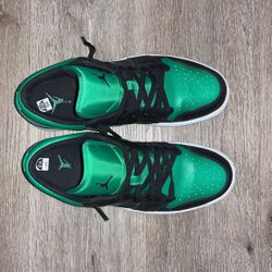 Jordan 1 Low Green/Black Size 11.5