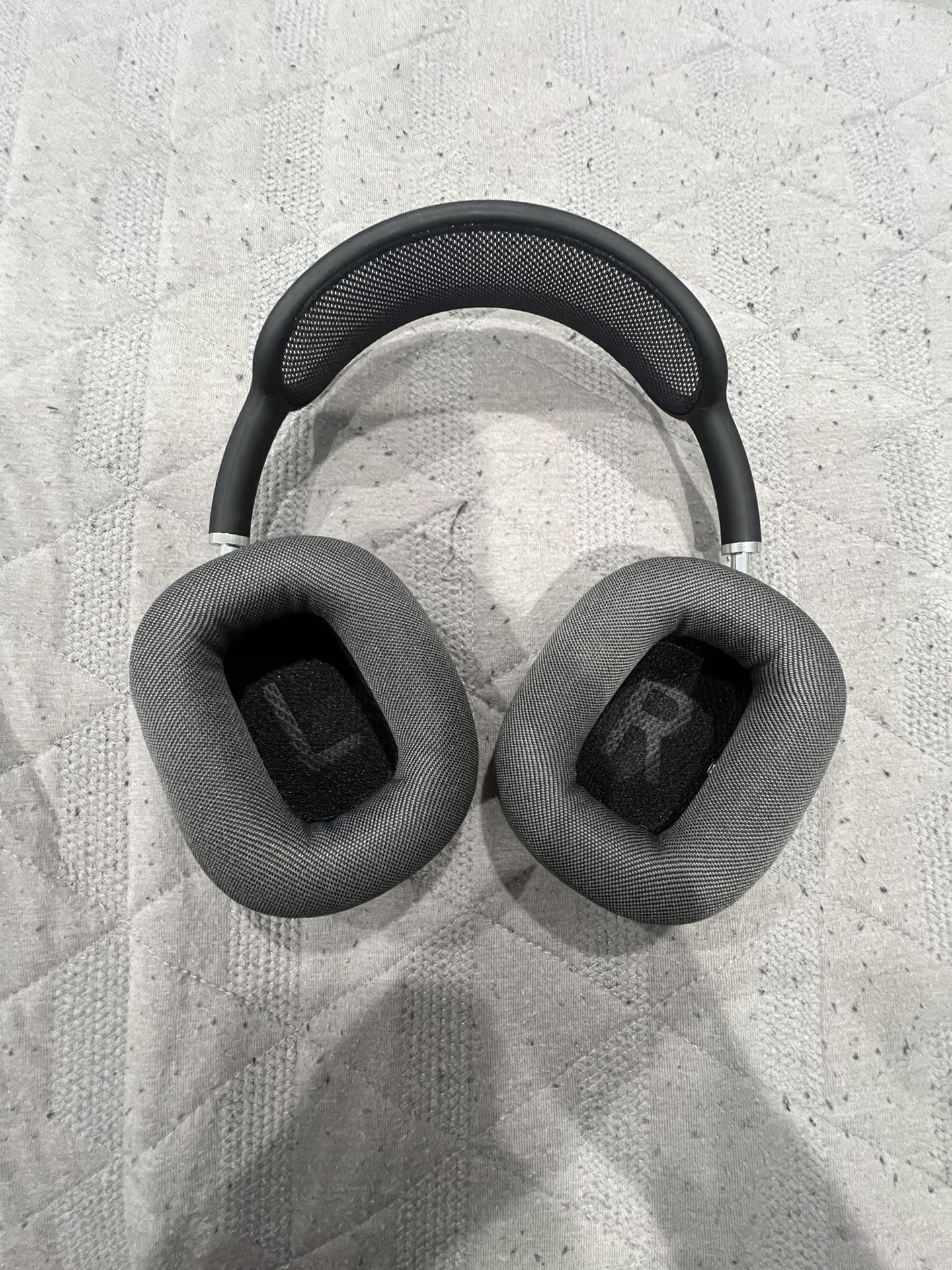 Pods Max Space Grey 