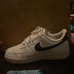 Air Force 1 White And Black 