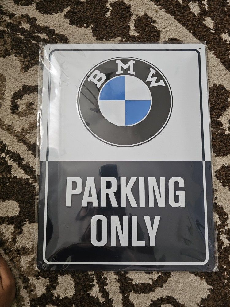 “BMW Parking Only” Metal Wall Sign BMW Licensed Merchandise 12”x16” New