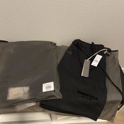 Essential Shorts-Size Small