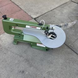 Central Machinery 16’’ Variable Speed Scroll Saw 