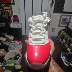 Nike Air Jordan 11 Retro Low
Cherry (2016) Men's Size 9.5 Or Women's Size 11 Excellent Condition 