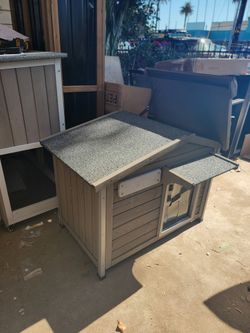 Outdoor Weatherproof dog house