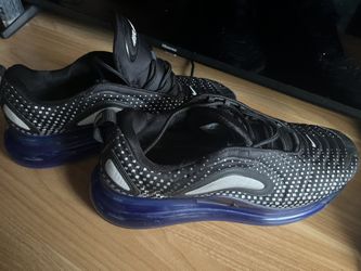 NIKE AIR MAX720 Pixel Gradient Sneakers