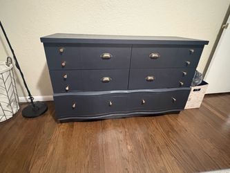 Wood dresser