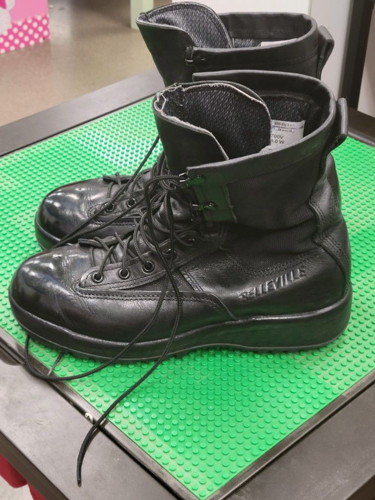 Belleville 700V Waterproof Combat Boots – Size 8 Wide, Made in USA