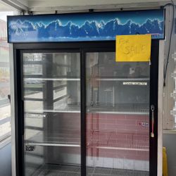 Everest Double Door Refrigerator 