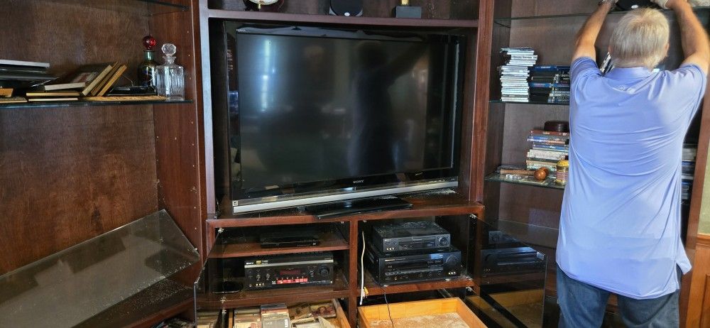 Sony Bravia Flat TV With Surround Sound Equipment