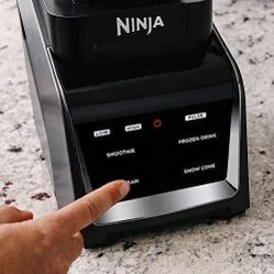 Ninja intellisense Touchscreen Blender