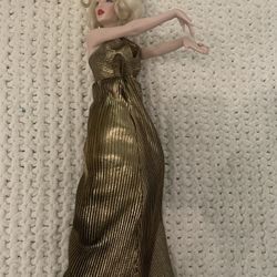 Franklin Heirloom Porcelain Doll Marilyn Monroe Golden Marilyn 