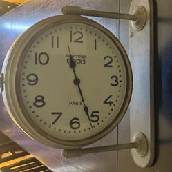 Dual Sided clock