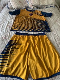 Boys Sz: 16 Reversible set ! $8.00 set.  Chino, ca