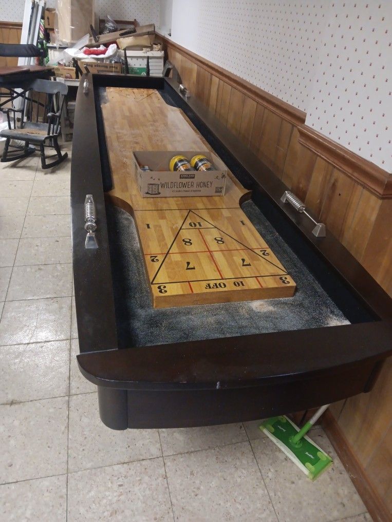 Shuffle Board Table
