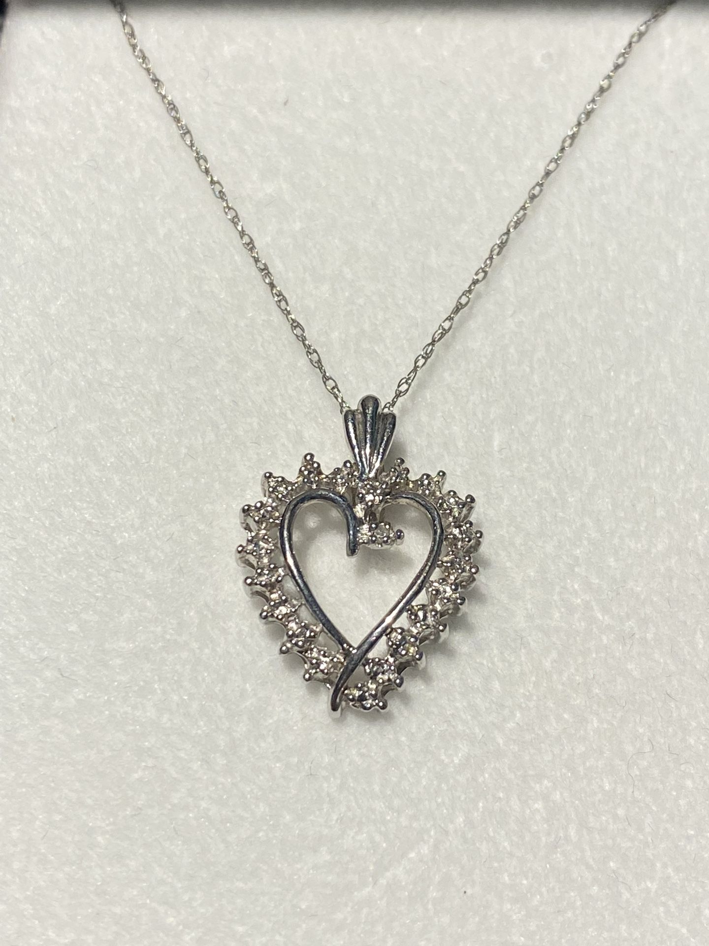 10k Gold Diamond Heart Pendant With 10k Chain Necklace