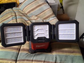 Milwaukee light