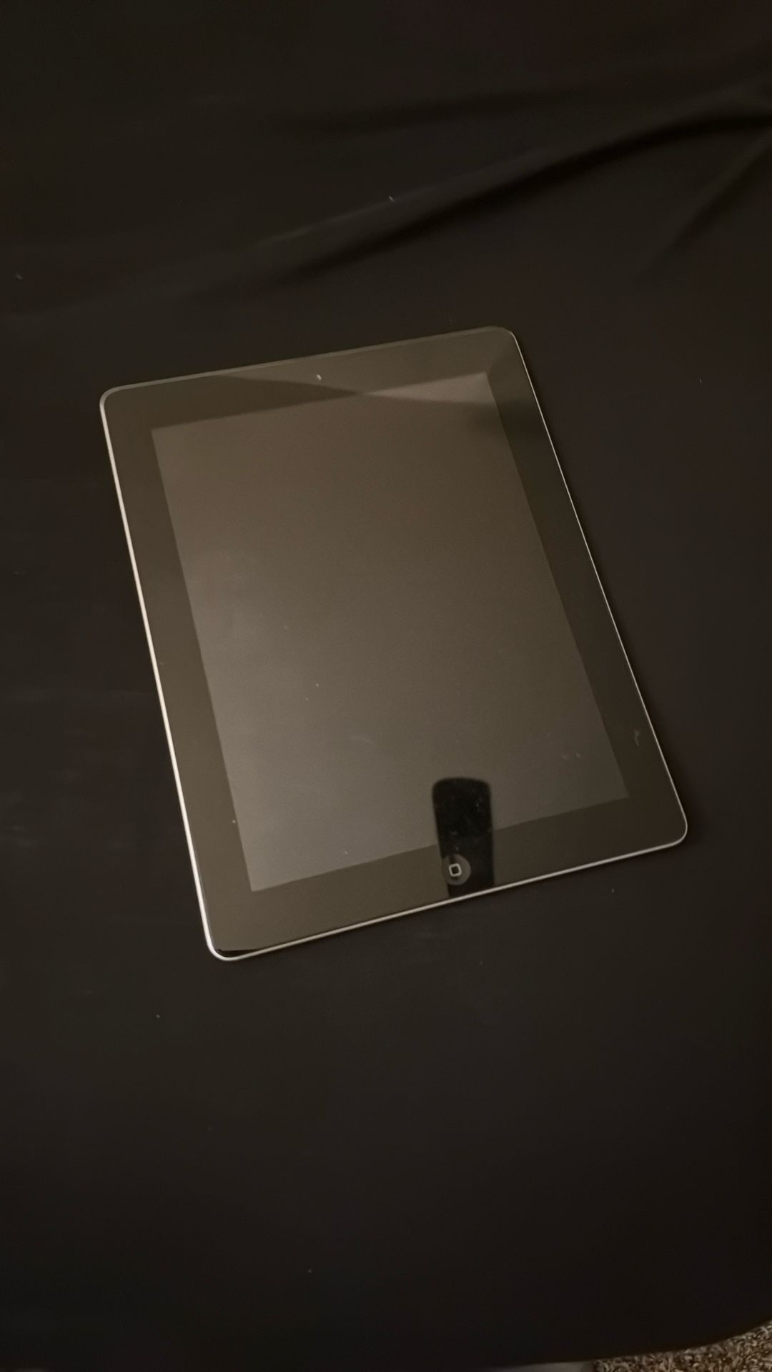 iPad 2 – Excellent Condition, Factory Reset, Includes Charger