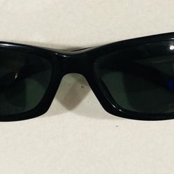 RAY BAN SUNGLASSES W/CASE