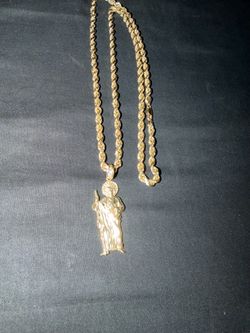 14k 26 inch diamond cut rope chain with pendent 17.7 grams
