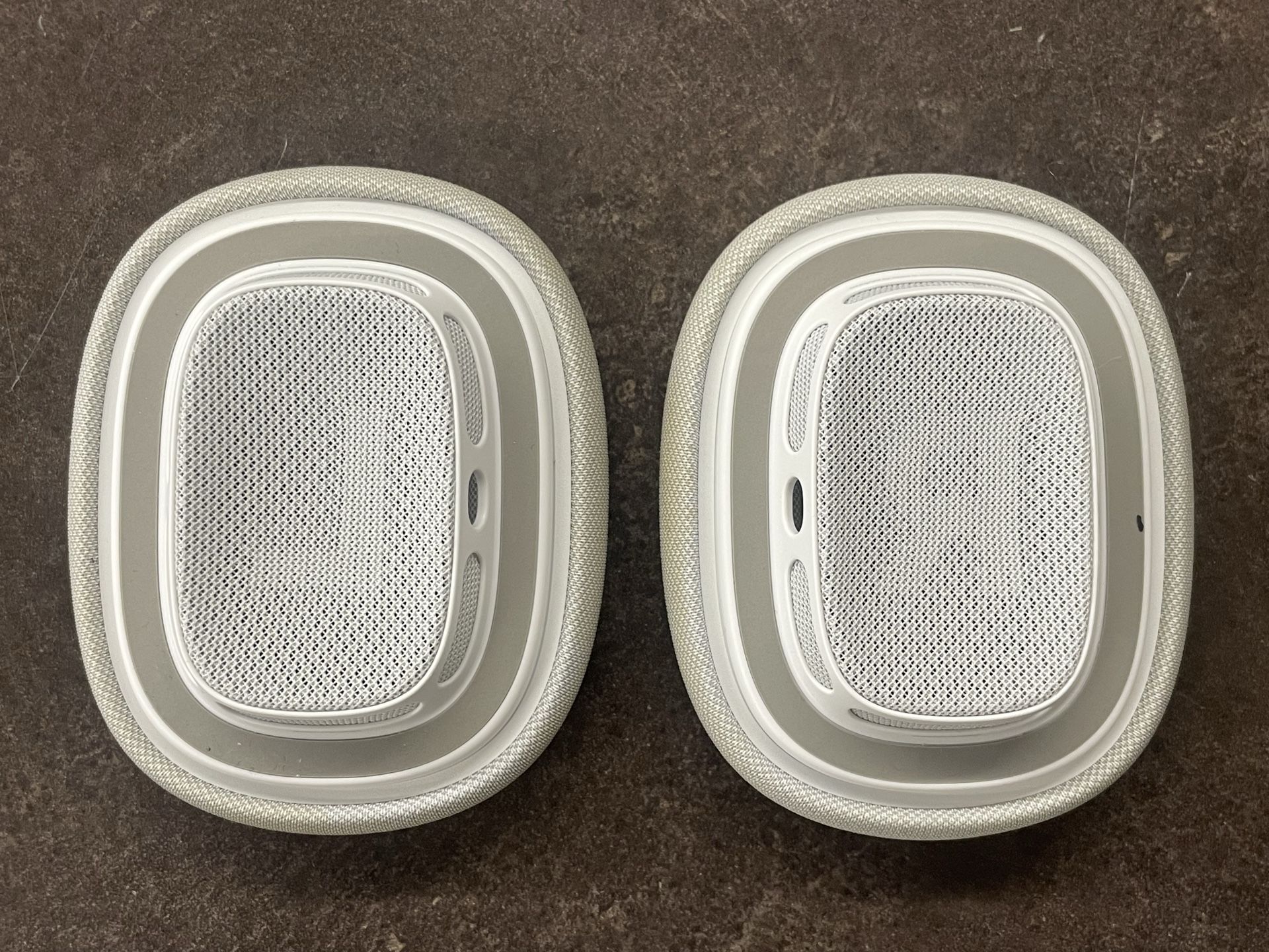 Apple AirPods Max Wireless Over-Ear Headphones (1st Gen A2096 